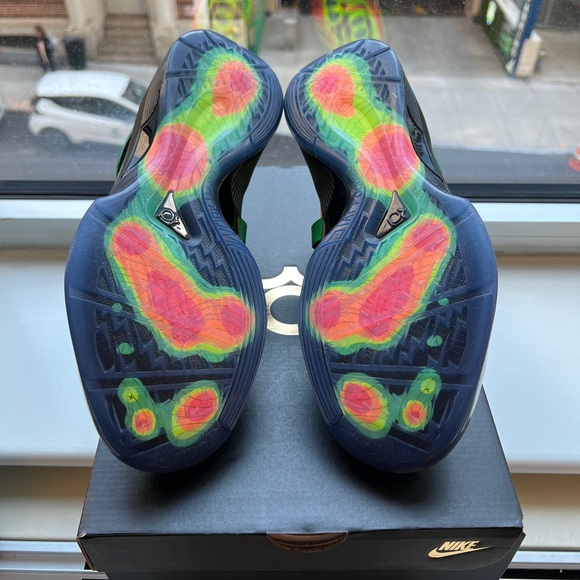 Nike KD 4 Weatherman 2024 - Size 9.5 Men’s Kevin Durant